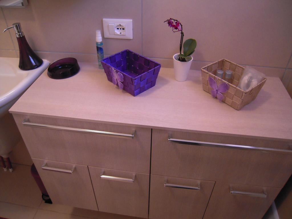 Orchidea Apartment Badesi Zewnętrze zdjęcie