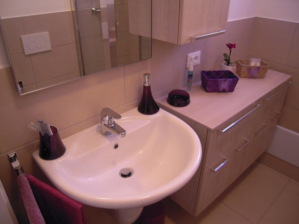 Orchidea Apartment Badesi Zewnętrze zdjęcie