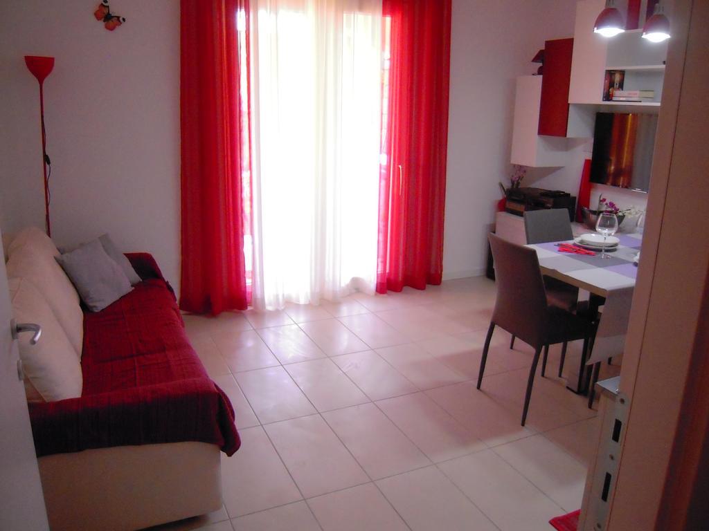 Orchidea Apartment Badesi Zewnętrze zdjęcie